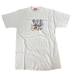 Vintage 90s Mickey Mouse Walt Disney World Embroidered Graphic USA T Shirt